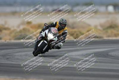 media/Nov-15-2025-Race Pace (Sat) [[8de605a2d8]]/Non Verified Riders (1st 20 Minutes)/Turn 4 (1010am)/